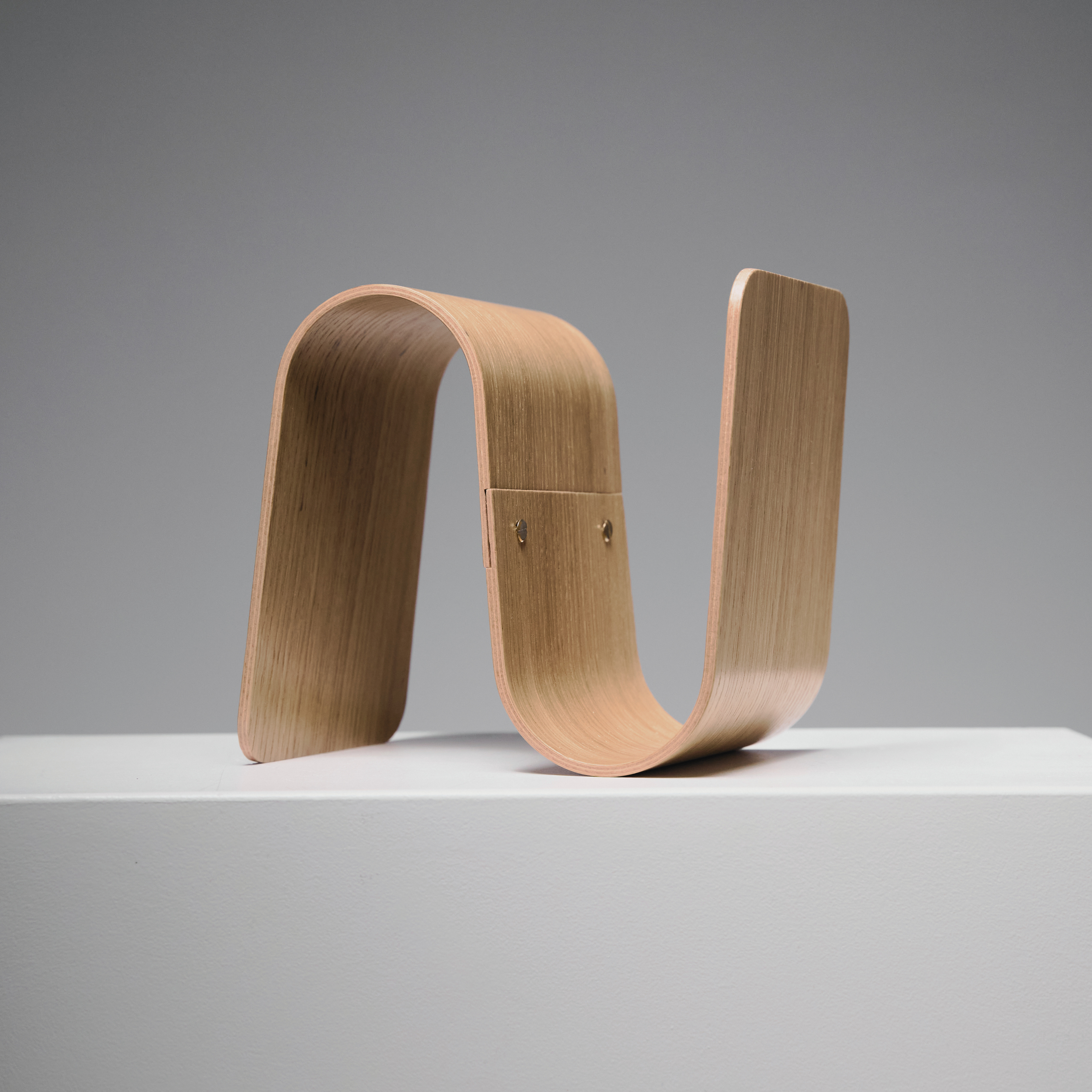 MEANDER könyvtámasz (tölgy, kicsi)