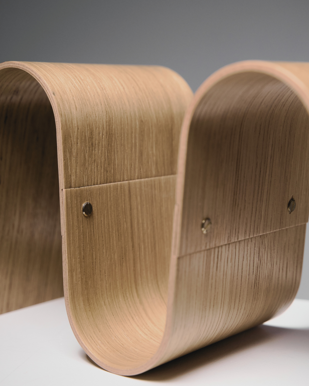 MEANDER könyvtámasz (tölgy, nagy)