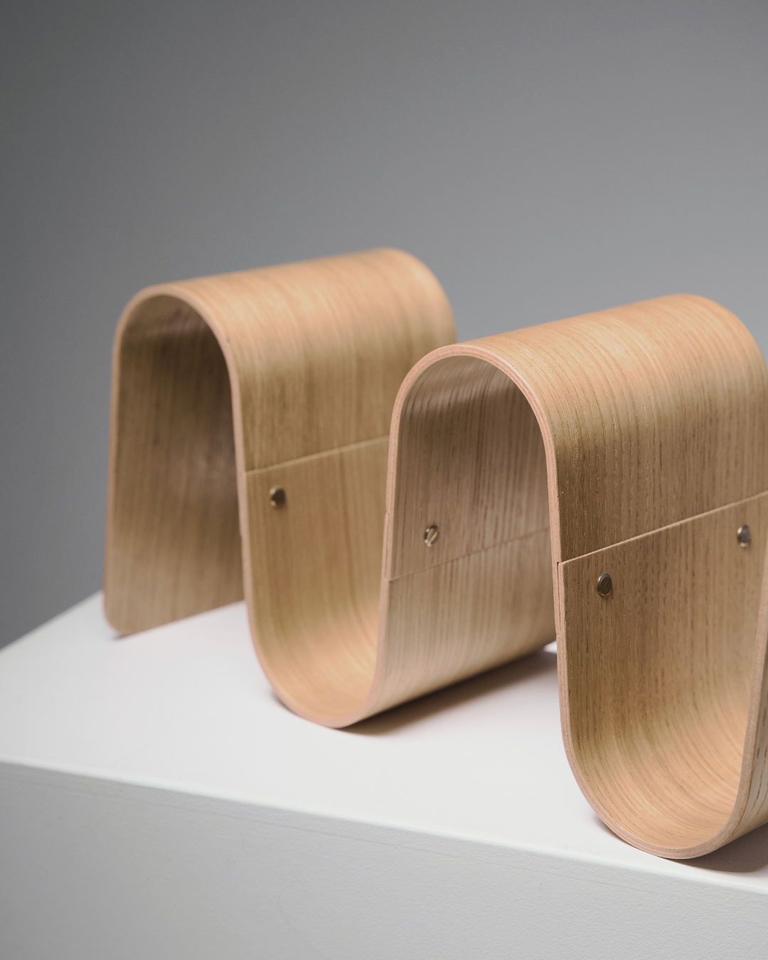 MEANDER könyvtámasz (tölgy, nagy)