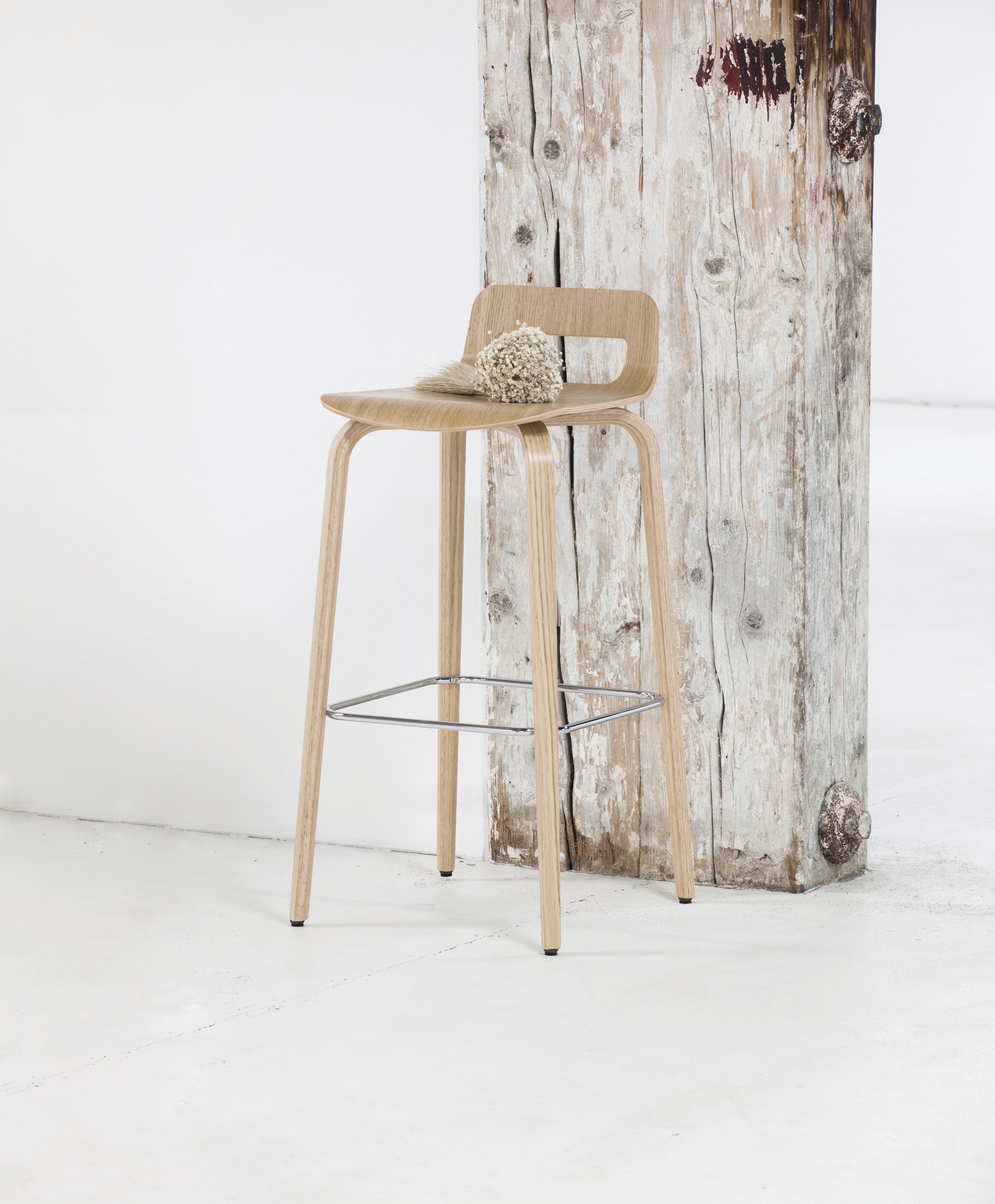 KORVET bárszék (tölgy, 65 cm)