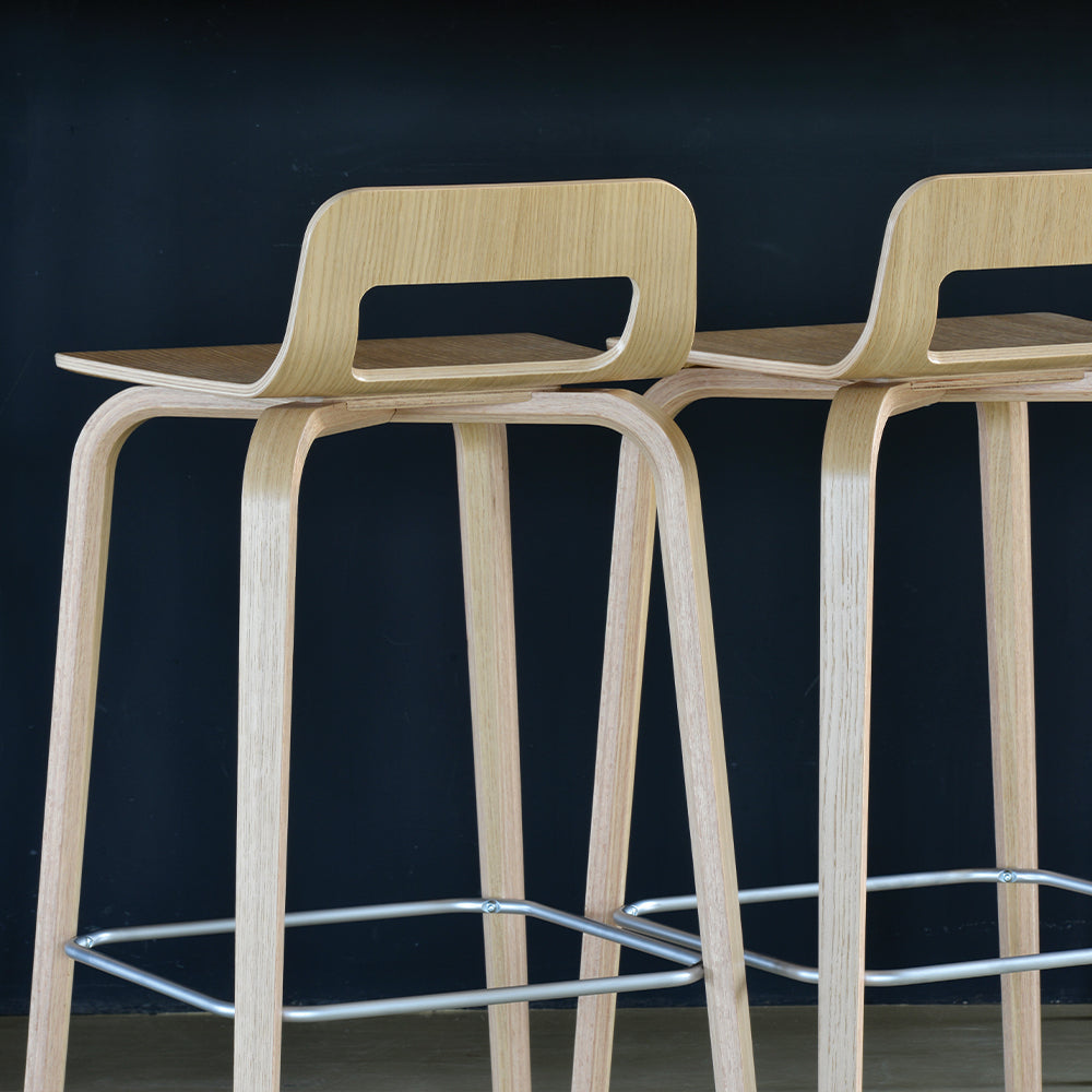 KORVET bárszék (tölgy, 65 cm)