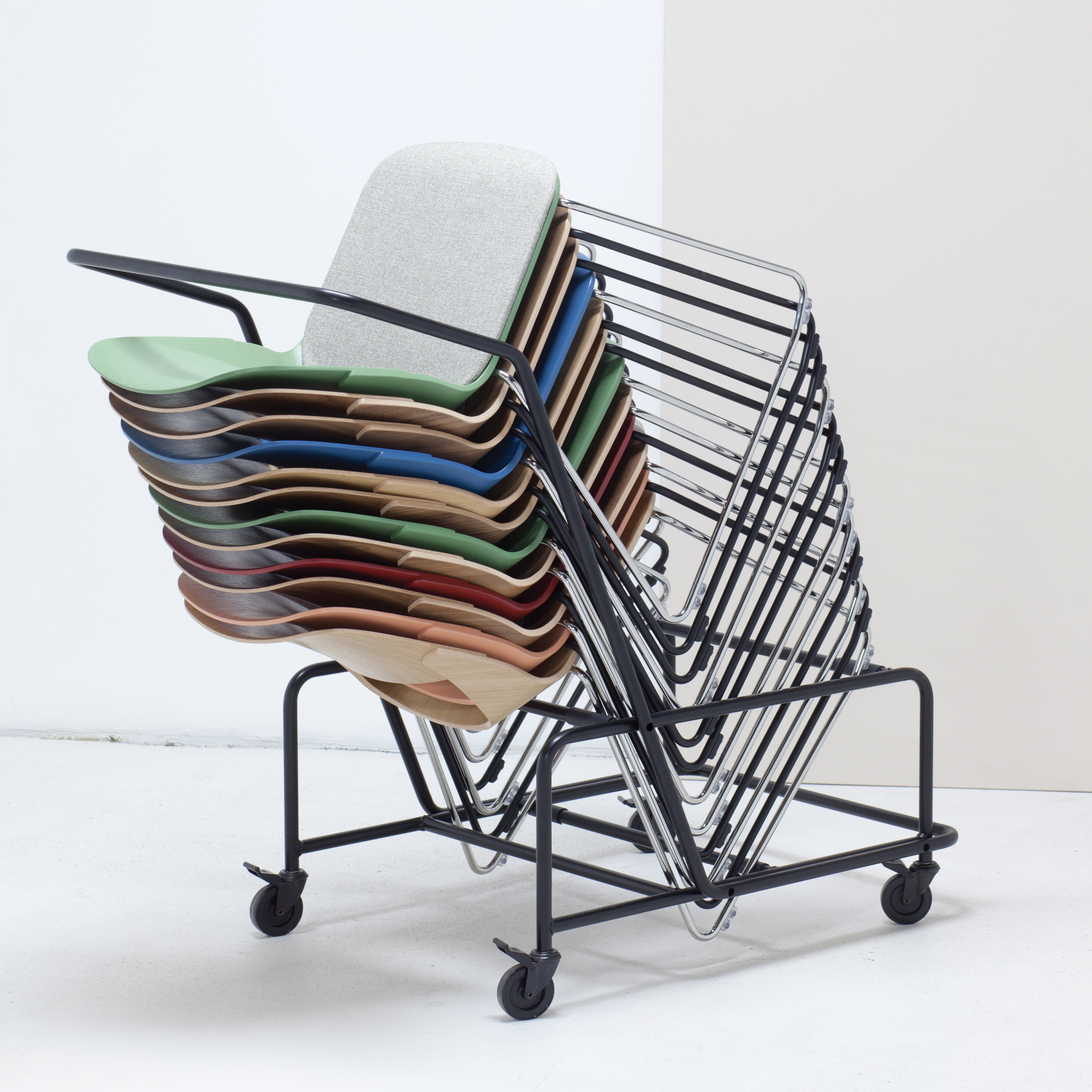 FRIGATE rakásolható szék (tölgy)